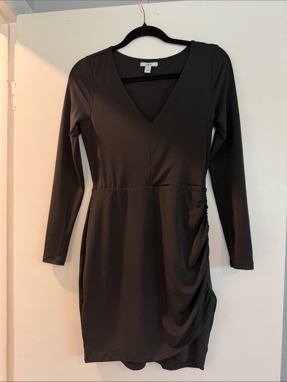 Very flattering stretch Black V-Neck Long Sleeve Ruched Dress